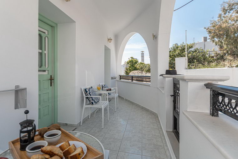 Cozy Triple Studio in Naxos